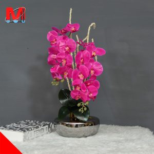 گل ارکیده مصنوعی لمسی چرمی سرخابی با گلدان شیشه‌ای سیلور | دکور خاص و لوکس